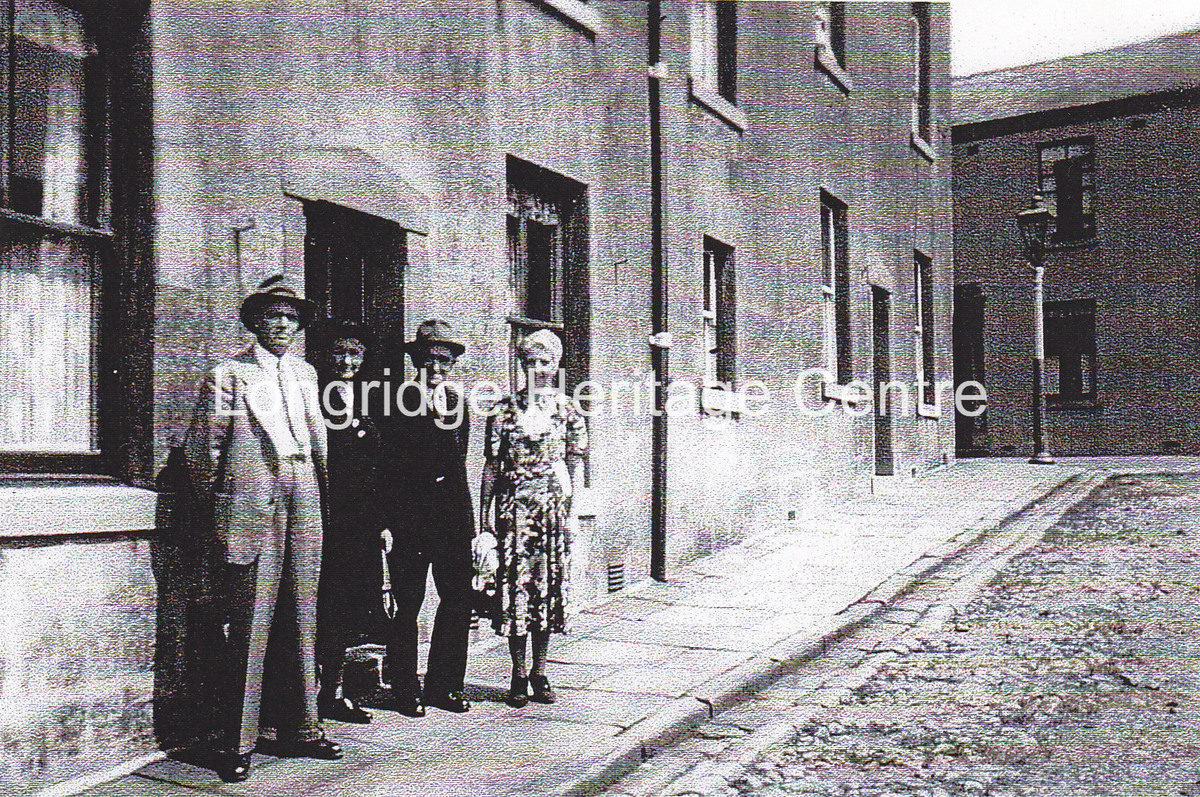 466B - Lune Street - Tom and Mollie Pearson in Lune Street - 1955